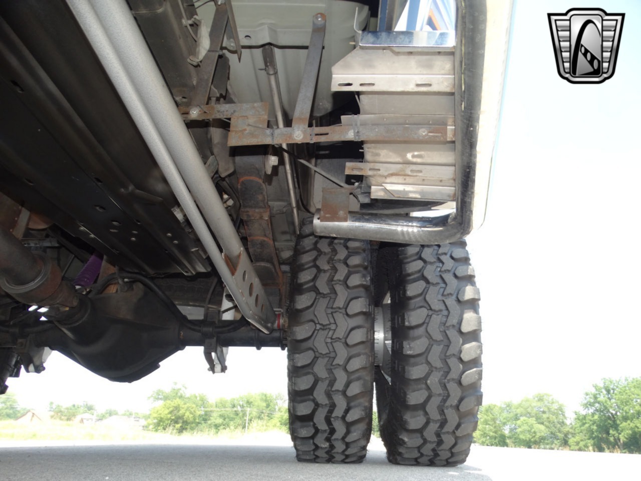 Custom 1999 Ford F-350 XLT