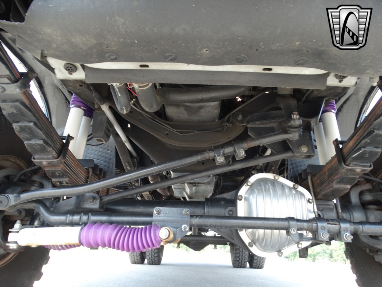 Custom 1999 Ford F-350 XLT