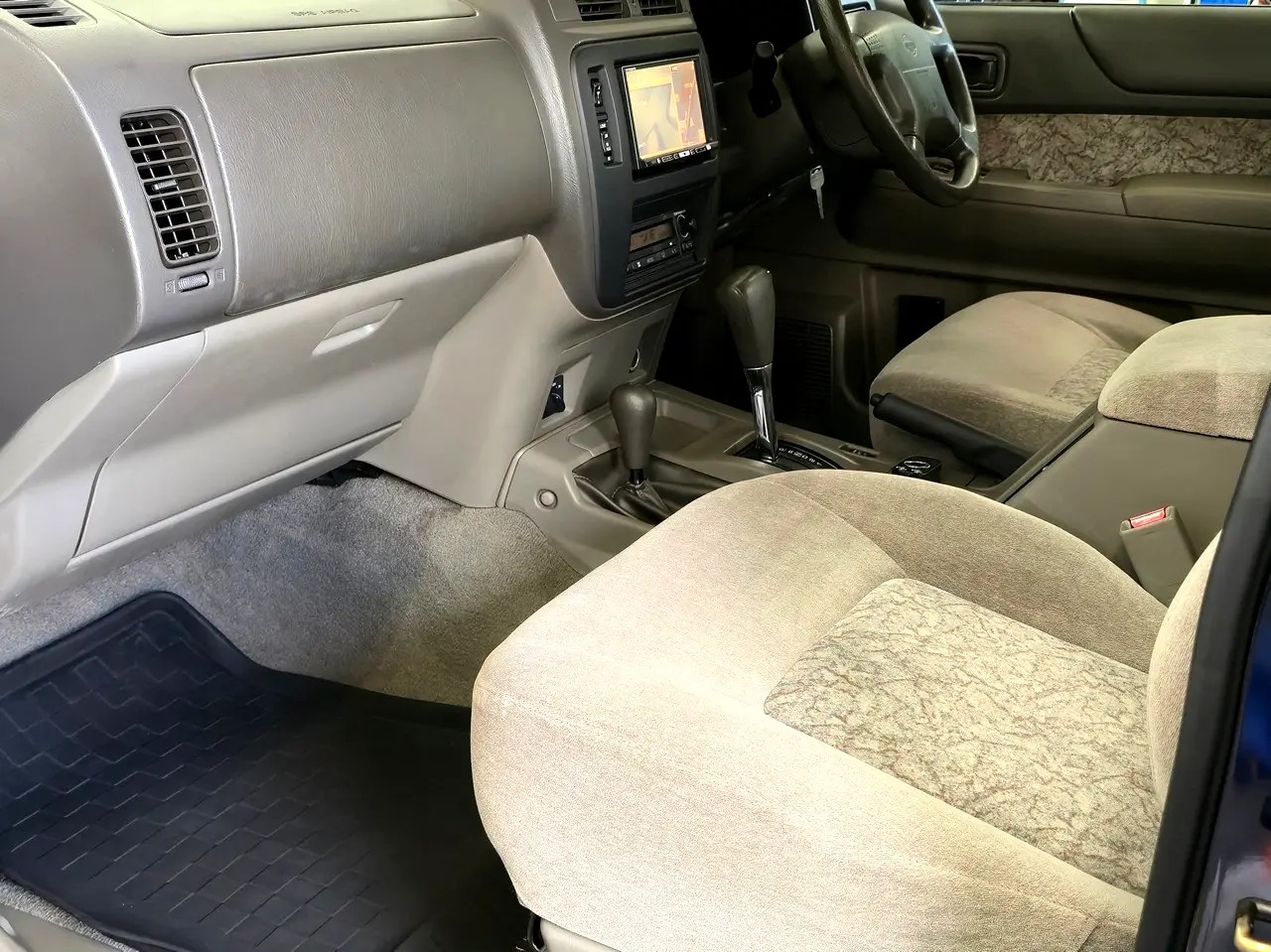 1998 Nissan Safari Gran Road