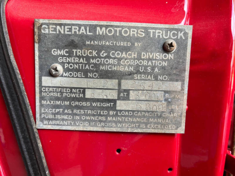 1947 GMC C/K 2500 Series EC152