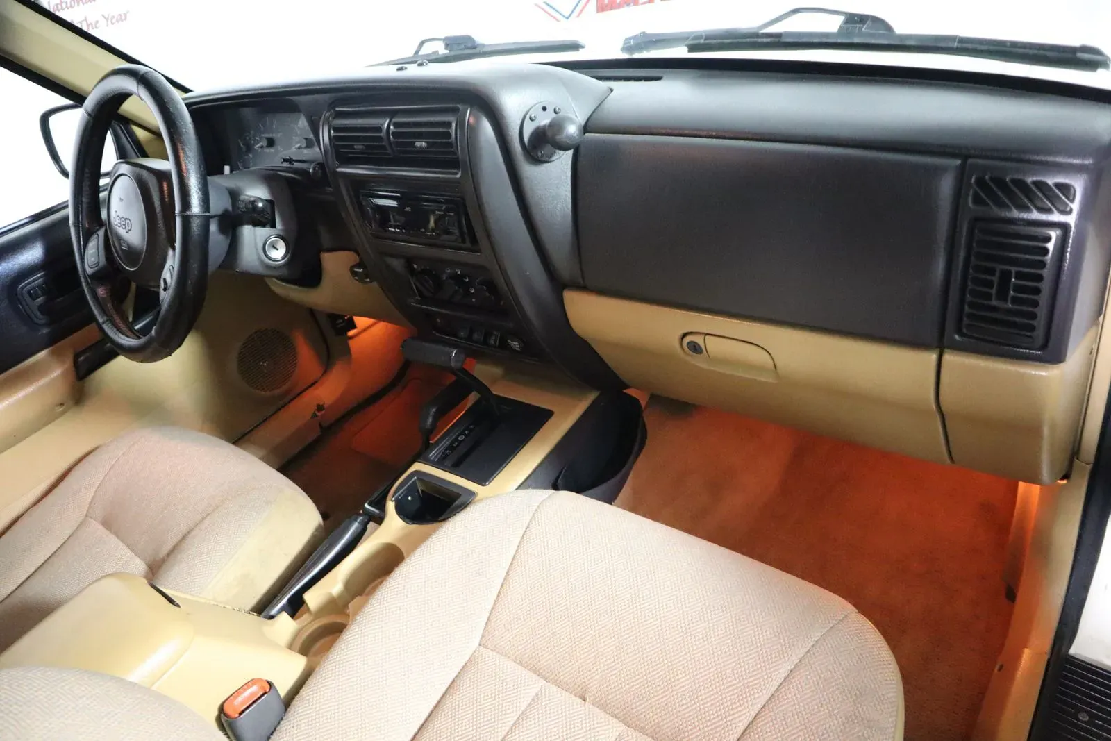 1998 Jeep Cherokee Sport - 4