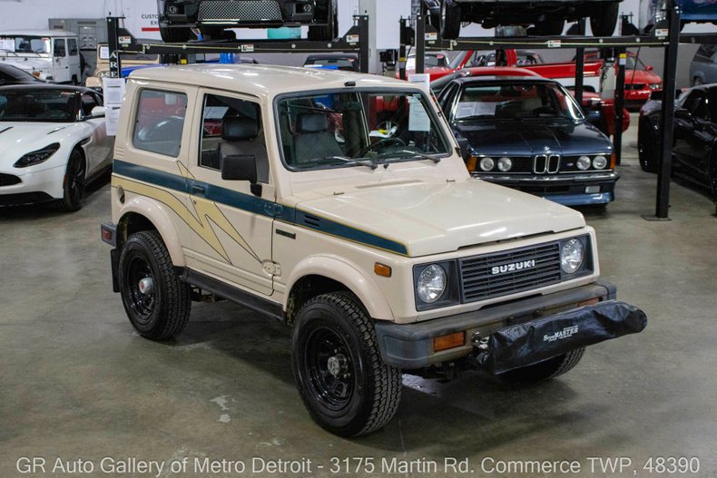 Suzuki Samurai