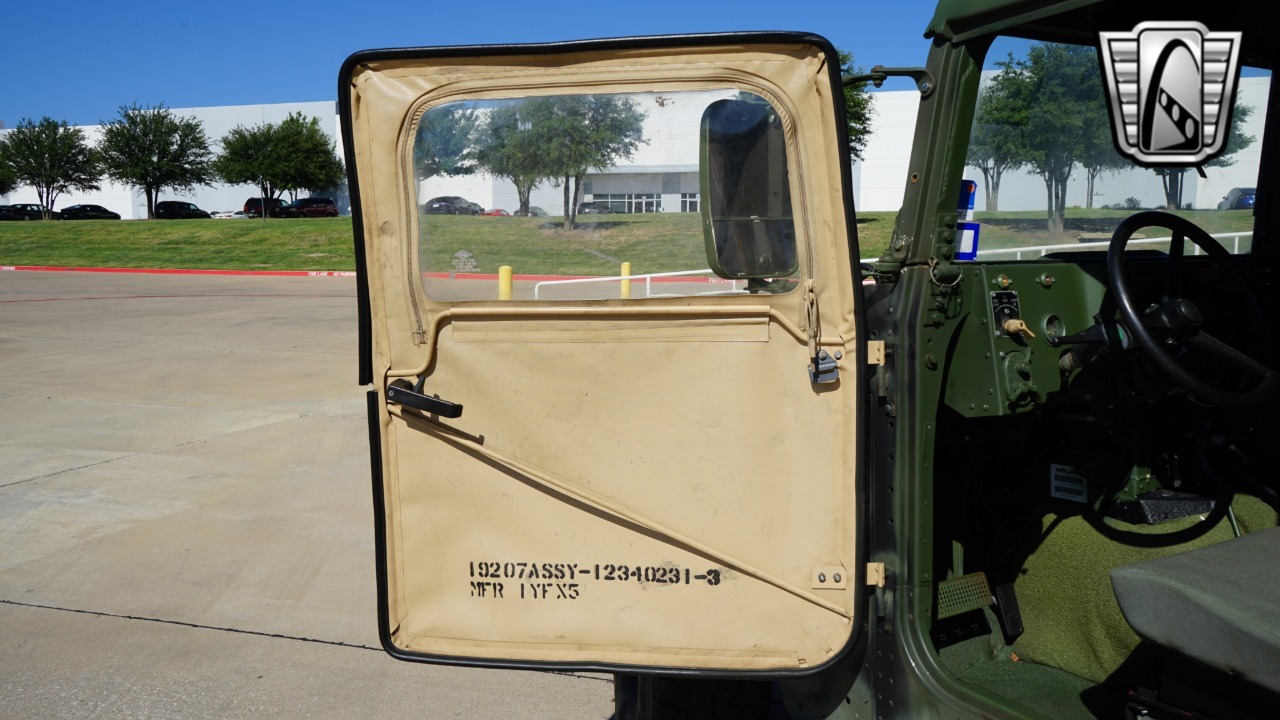 1991 AM General Humvee M1123