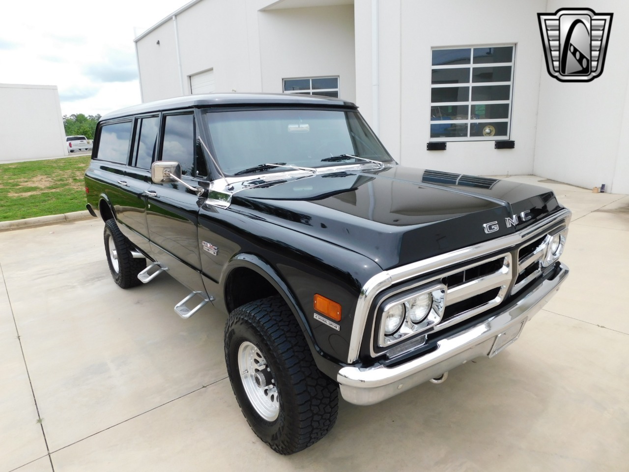 1972 GMC Suburban Restomod