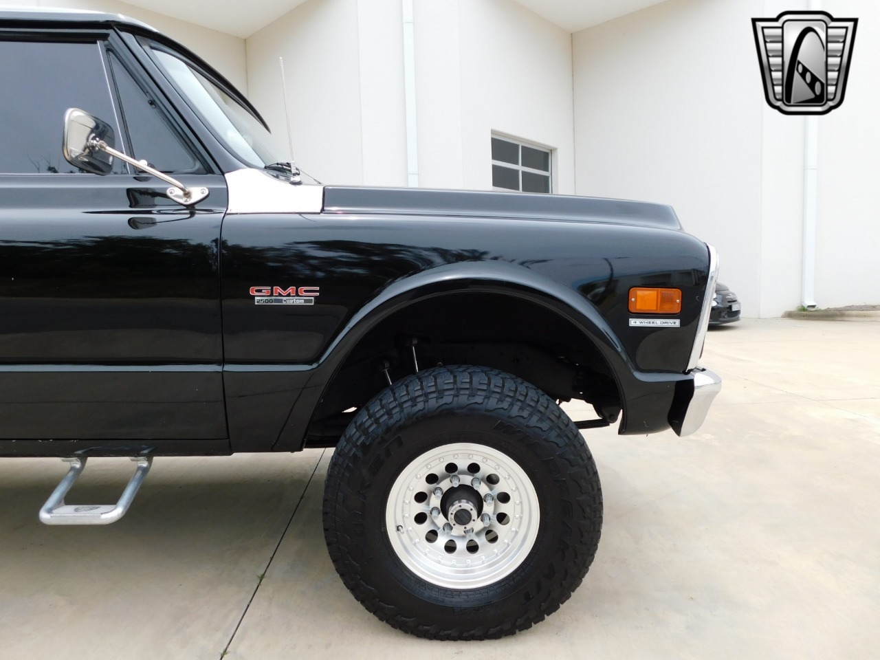 1972 GMC Suburban Restomod