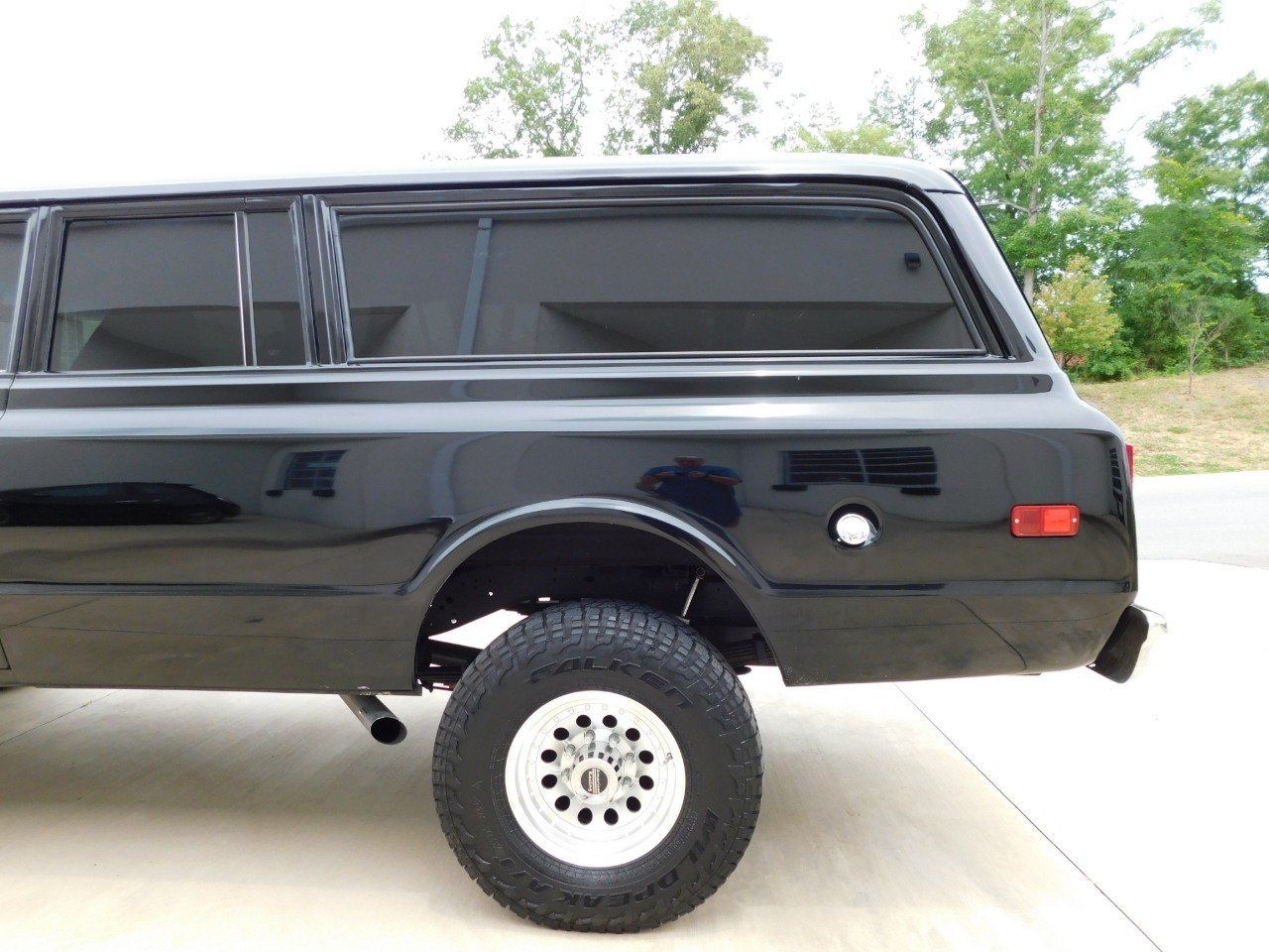 1972 GMC Suburban Restomod