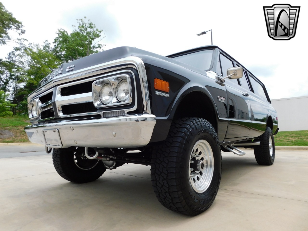 1972 GMC Suburban Restomod