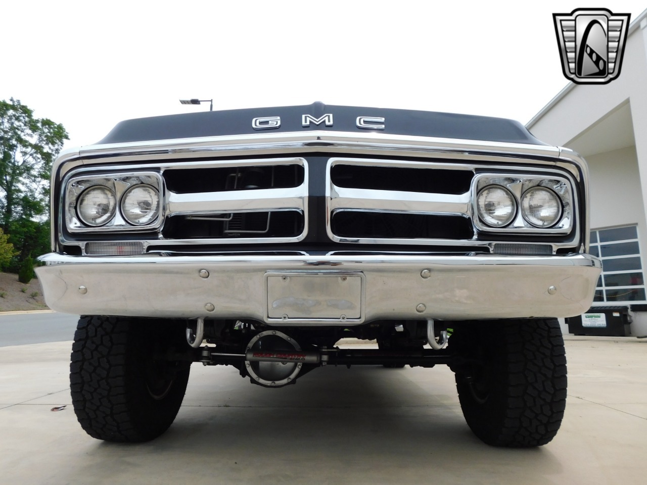 1972 GMC Suburban Restomod