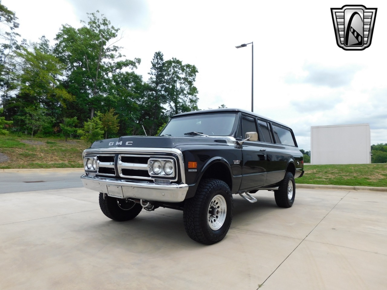 1972 GMC Suburban Restomod