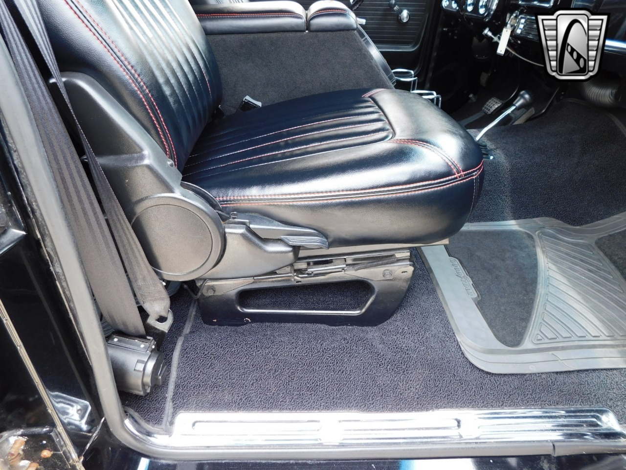 1972 GMC Suburban Restomod