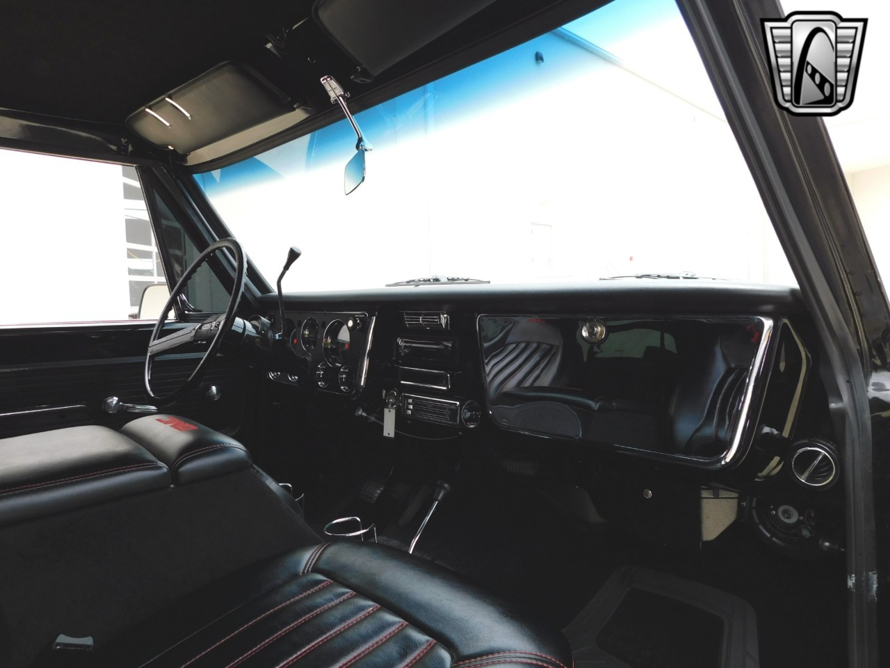 1972 GMC Suburban Restomod