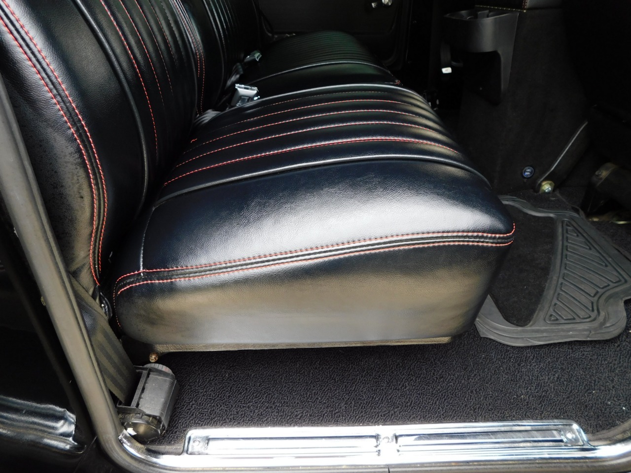 1972 GMC Suburban Restomod