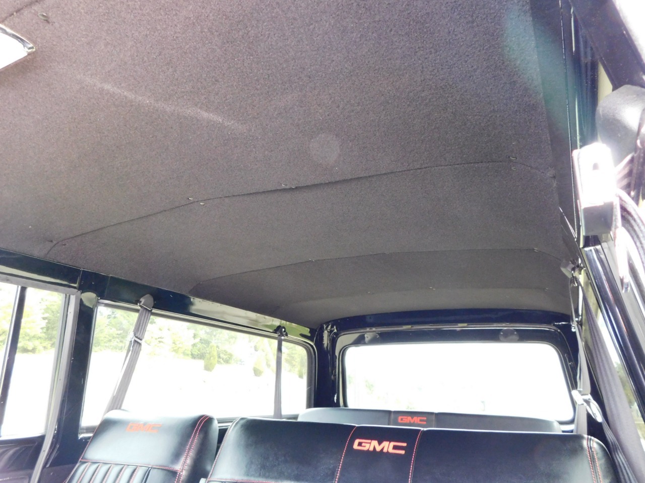 1972 GMC Suburban Restomod