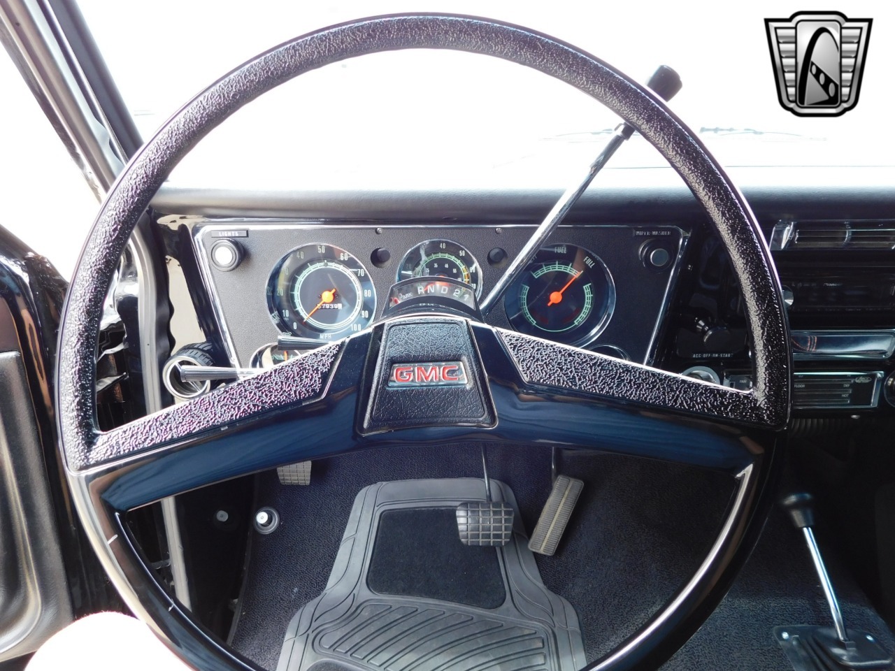 1972 GMC Suburban Restomod