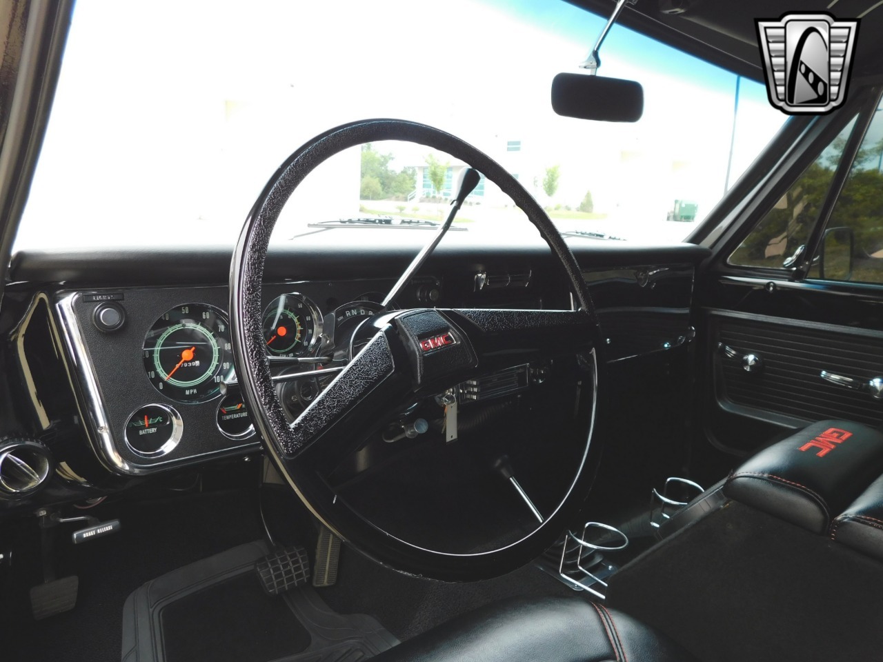 1972 GMC Suburban Restomod