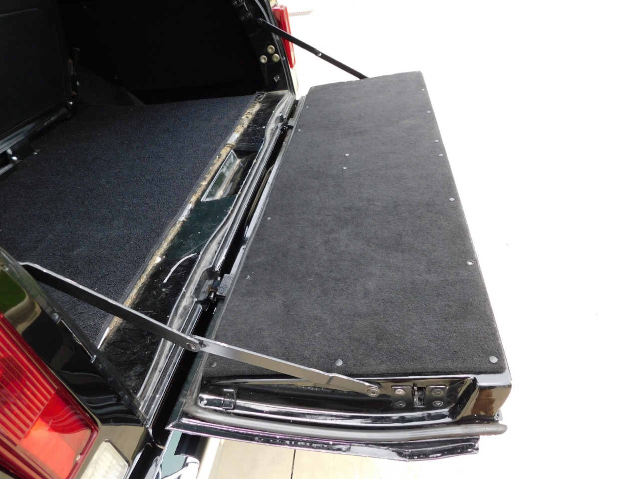 1972 GMC Suburban Restomod