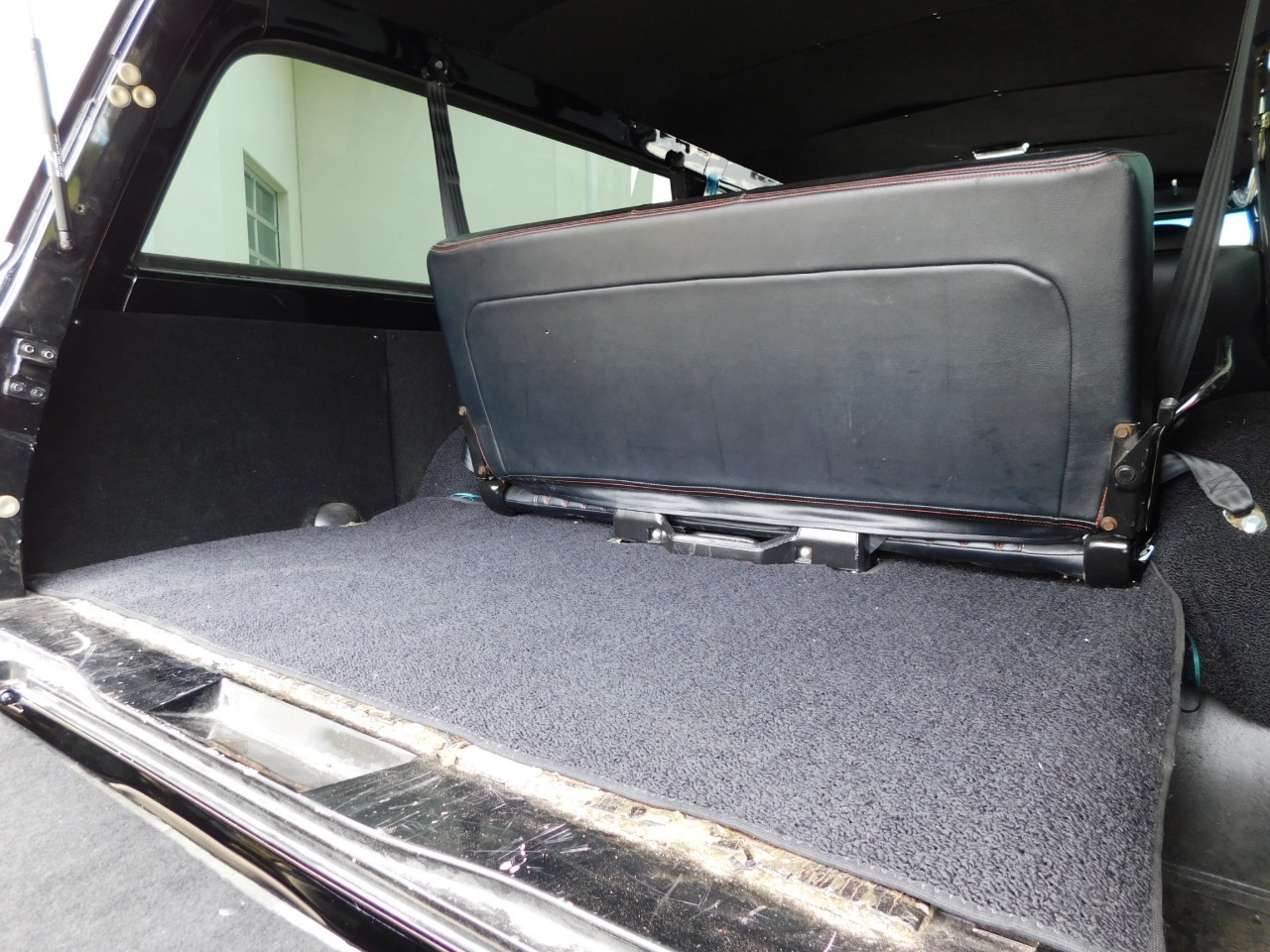 1972 GMC Suburban Restomod