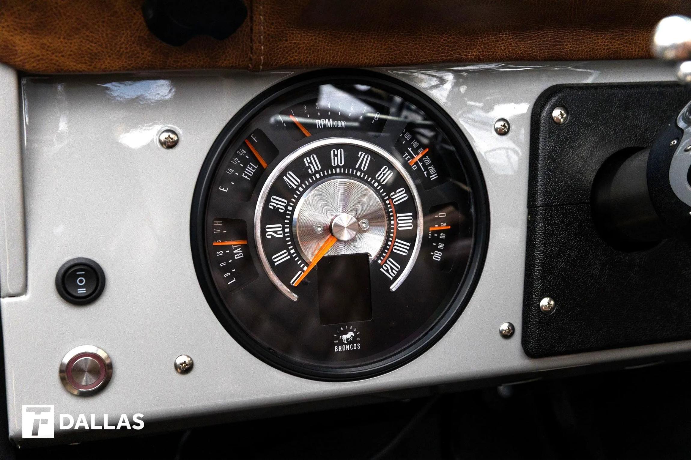 4-Door 1974 Ford Bronco