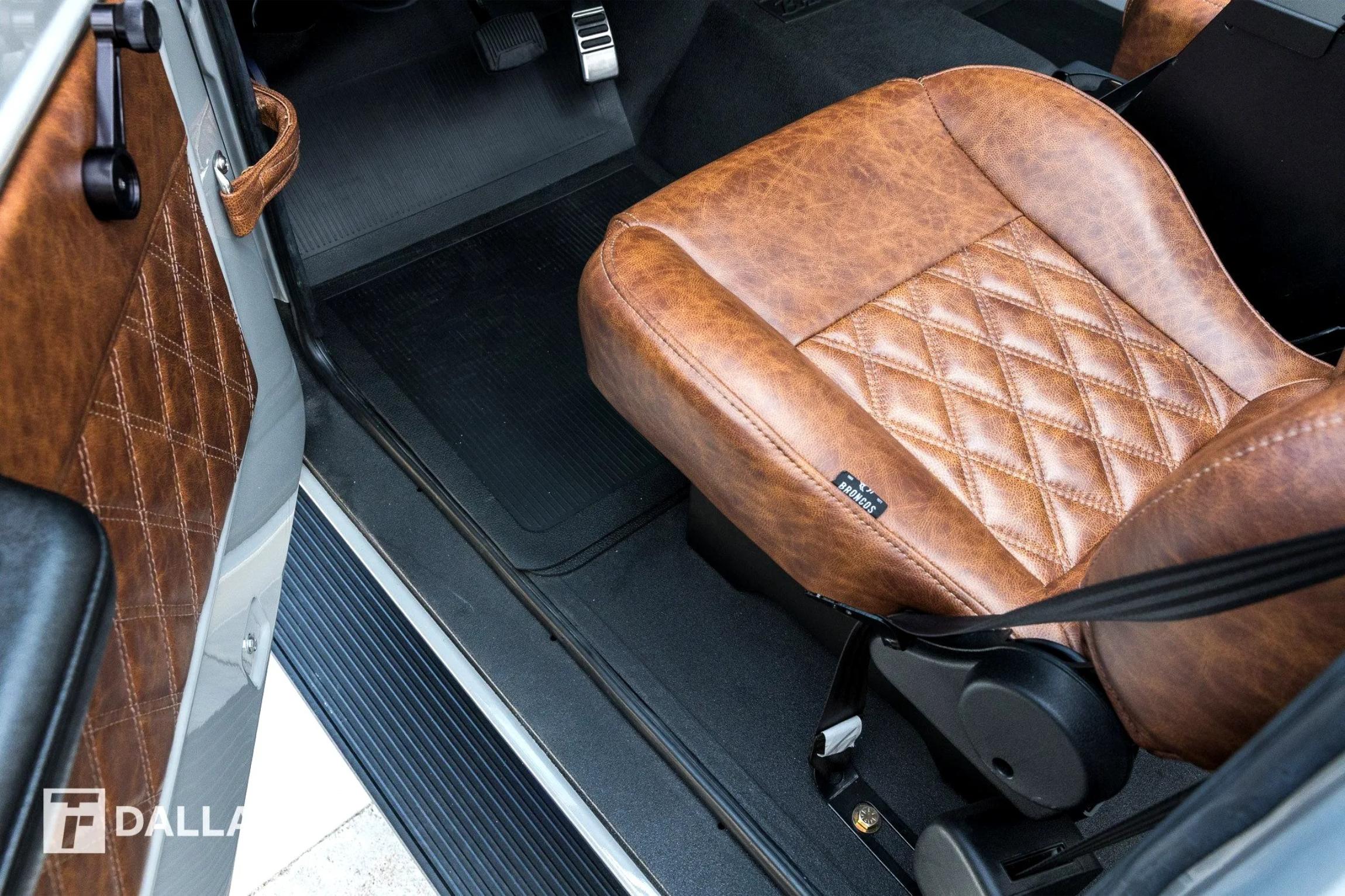 4-Door 1974 Ford Bronco