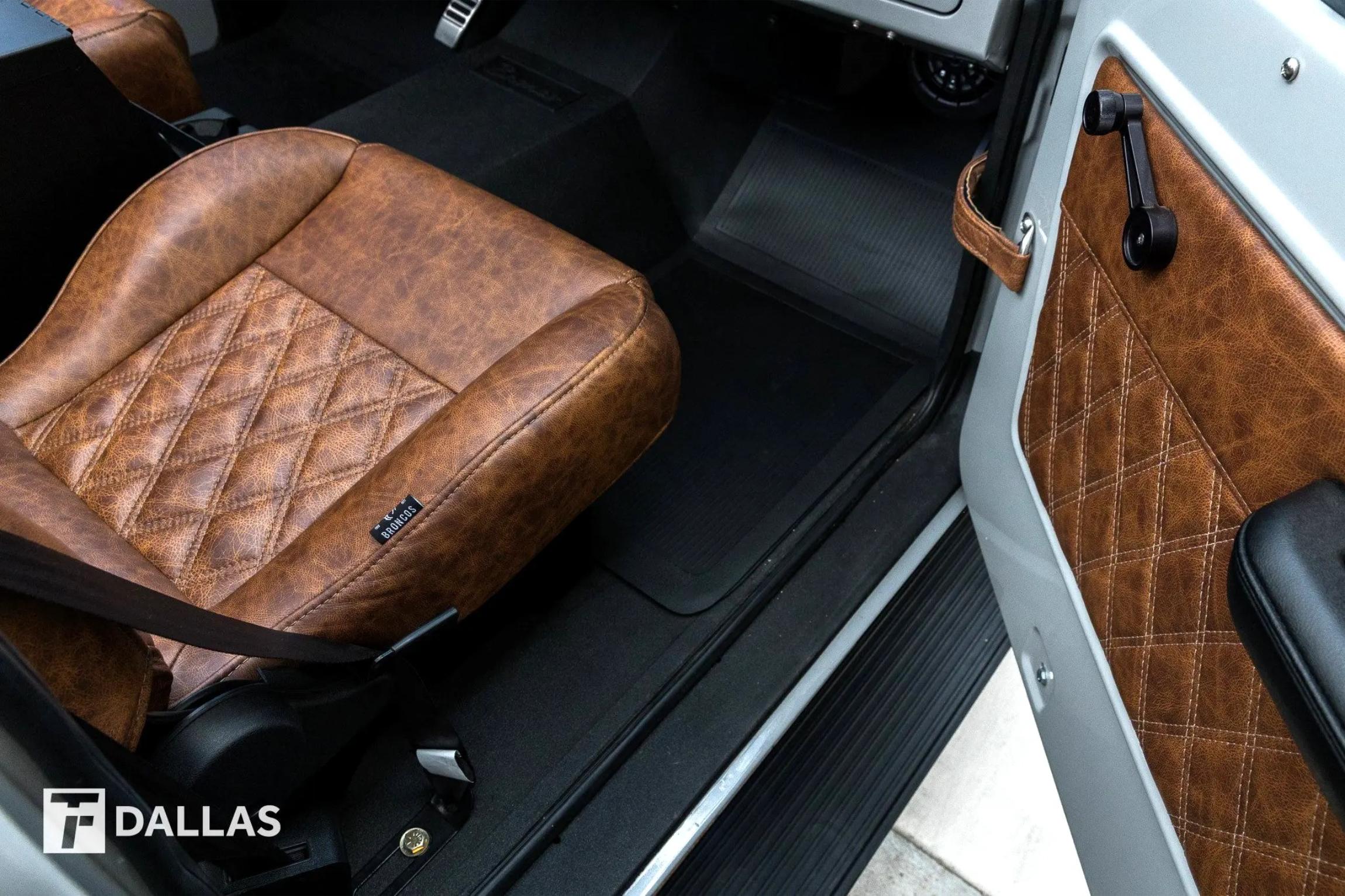 4-Door 1974 Ford Bronco