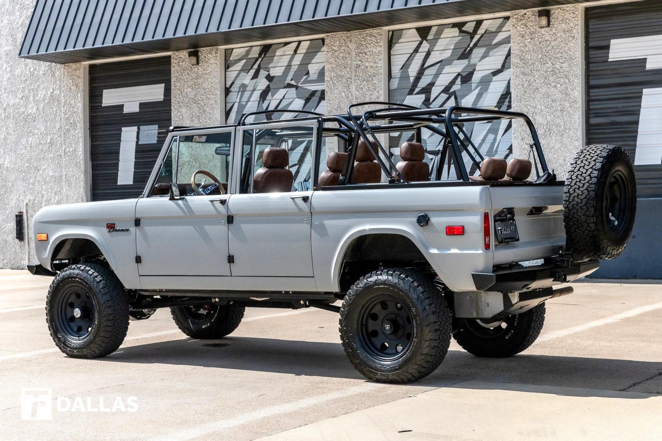 4-Door 1974 Ford Bronco