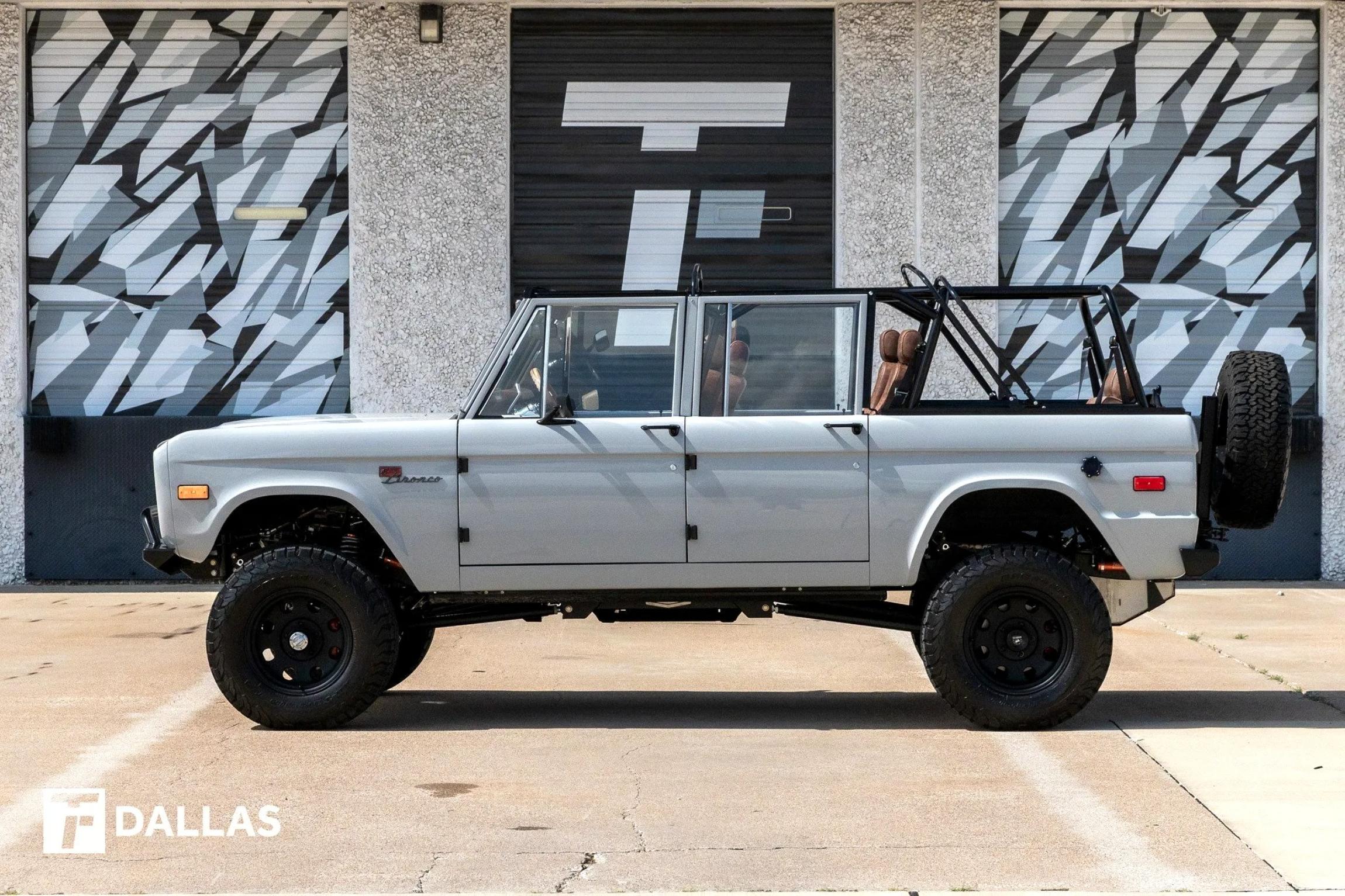 4-Door 1974 Ford Bronco