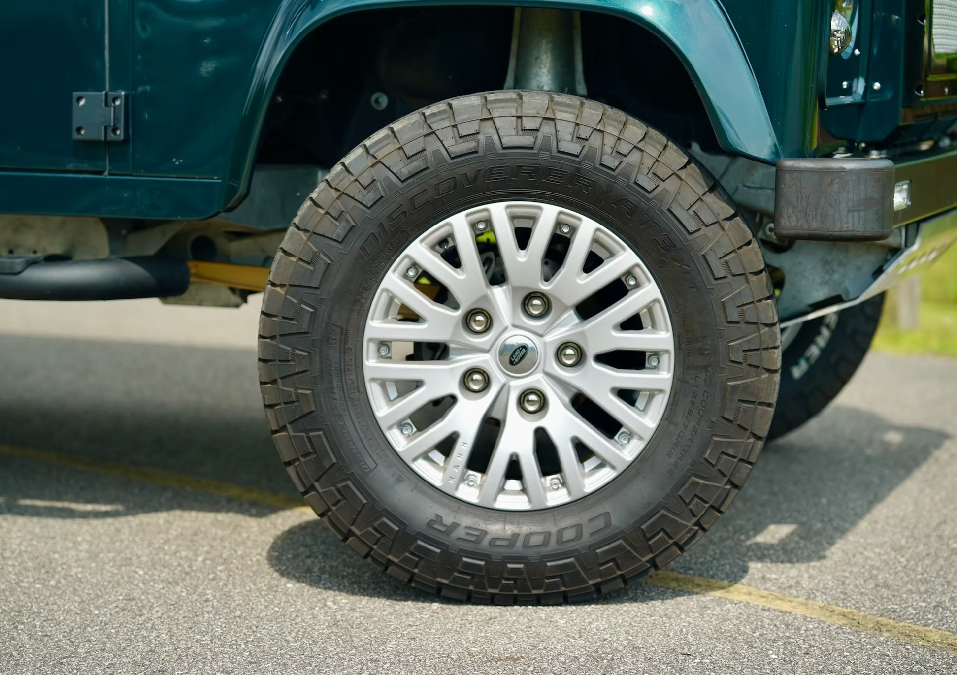 1993 Land Rover Defender 110 Station Wagon - 3