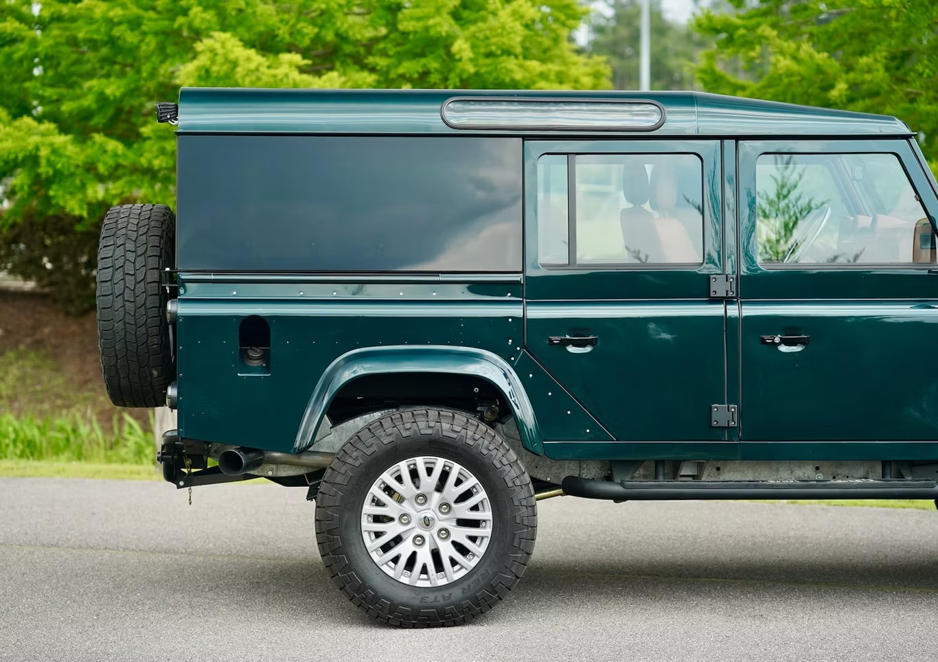 1993 Land Rover Defender 110 Station Wagon