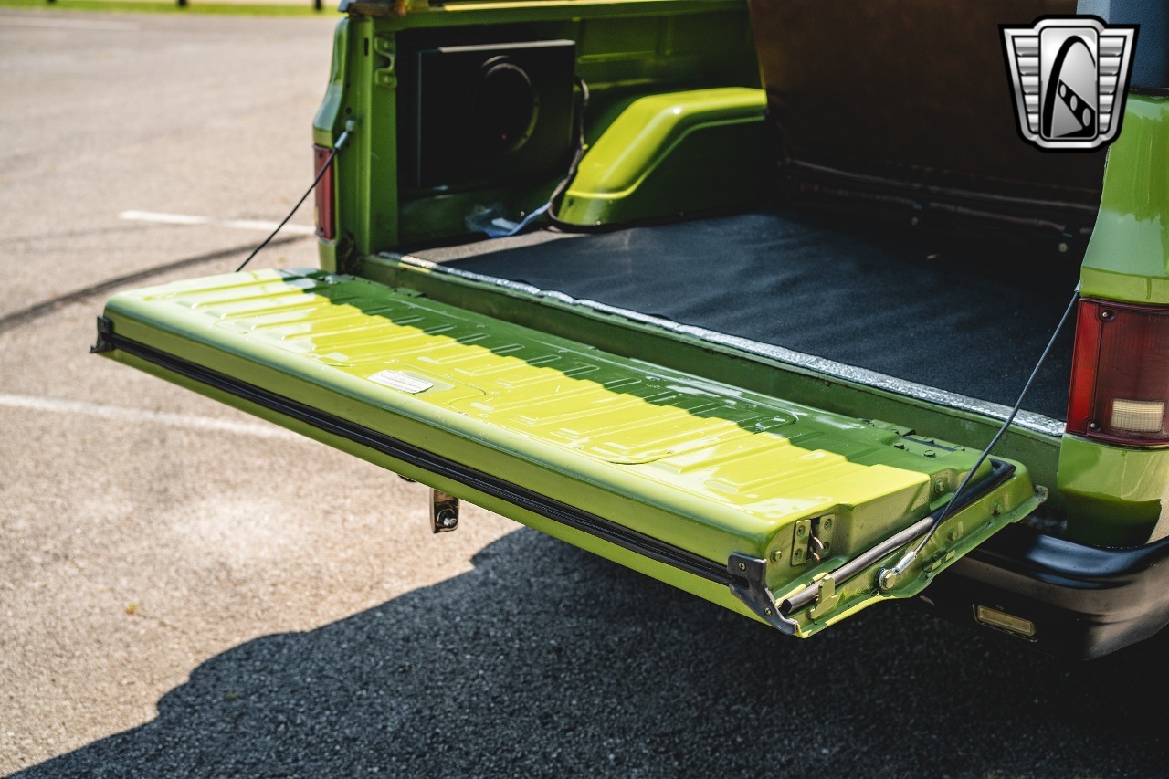 1984 Chevrolet K5 Military Blazer