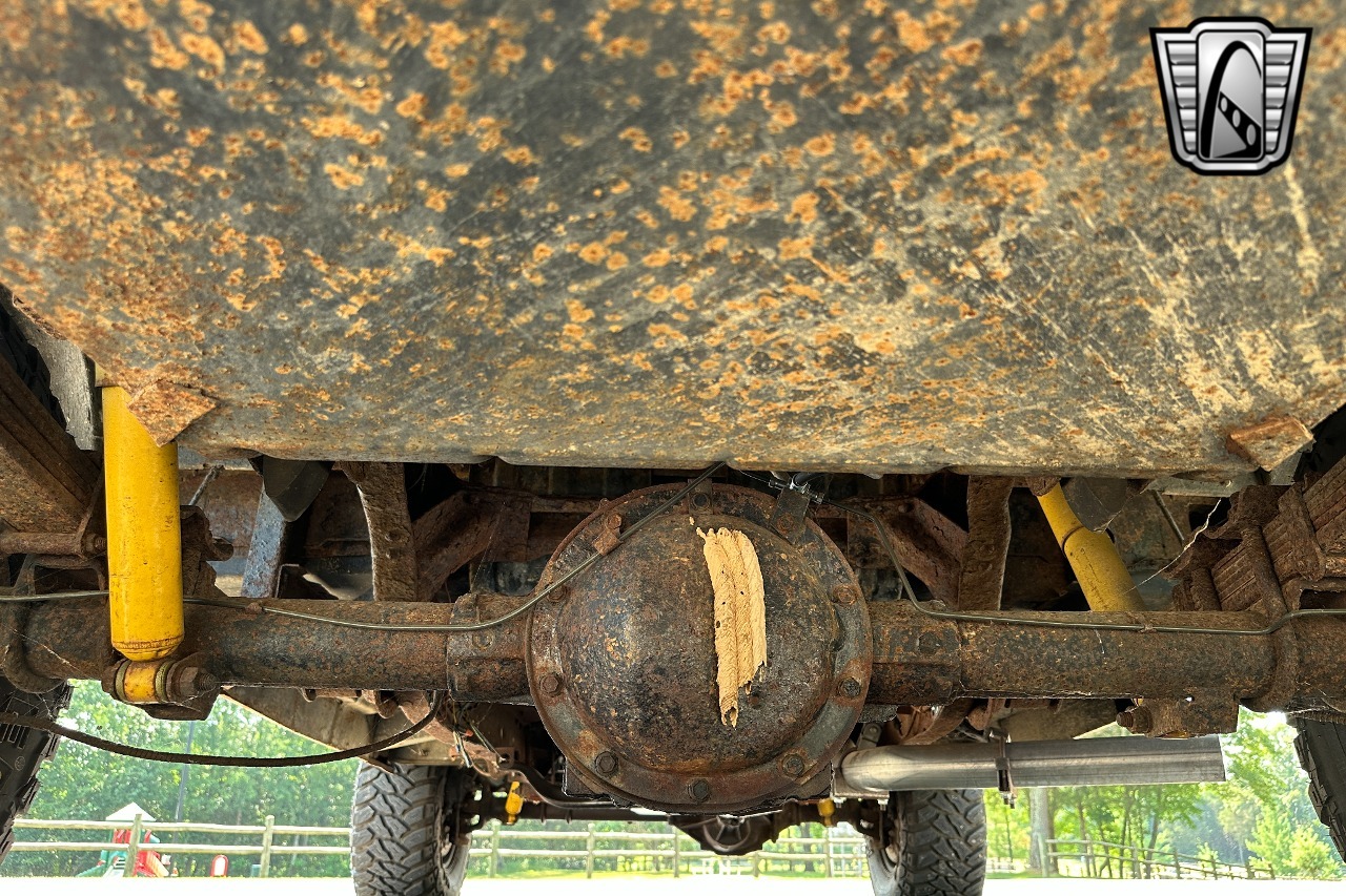 1984 Chevrolet K5 Military Blazer