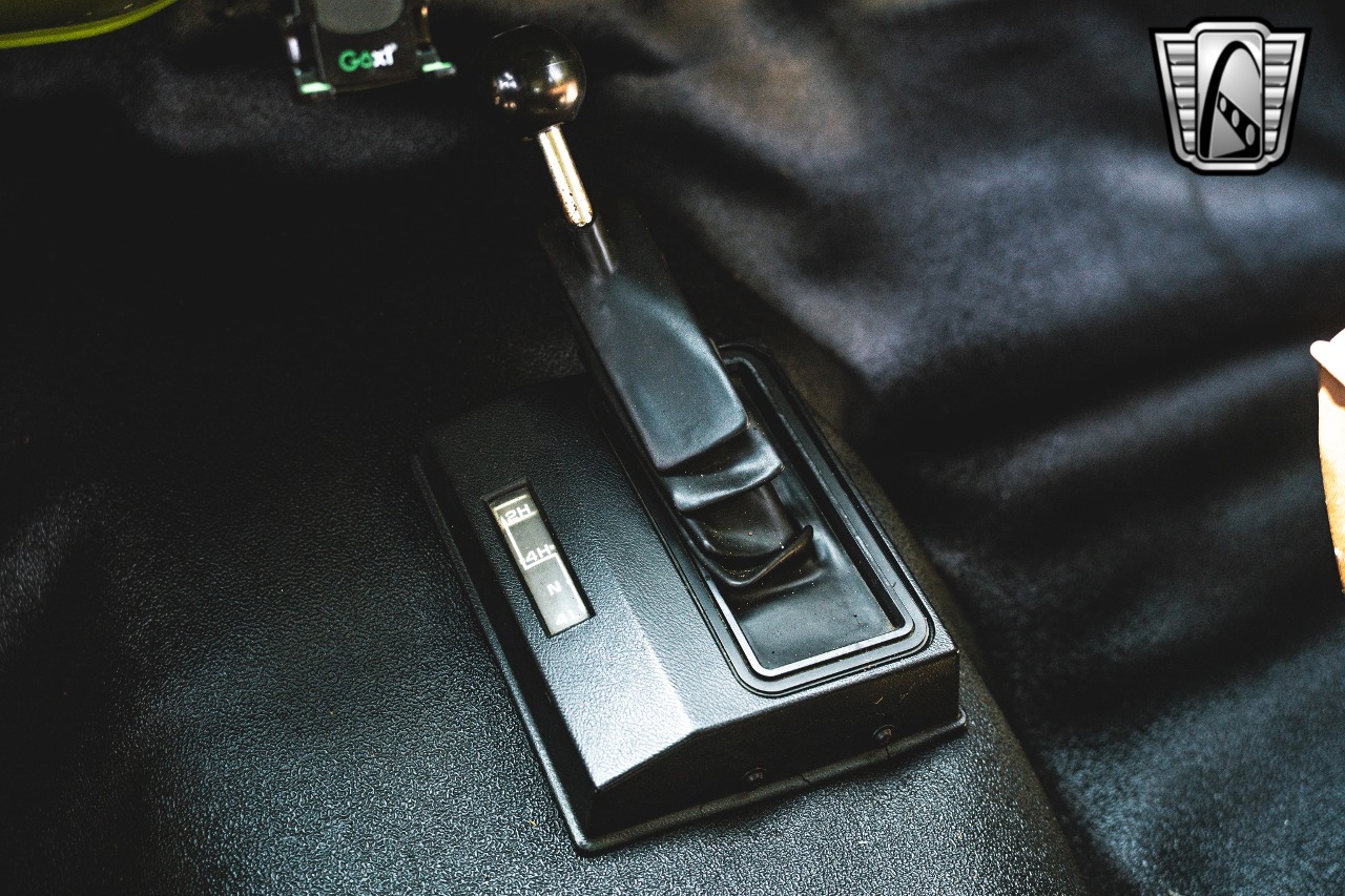 1984 Chevrolet K5 Military Blazer