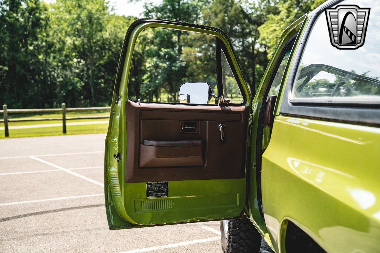 1984 Chevrolet K5 Military Blazer
