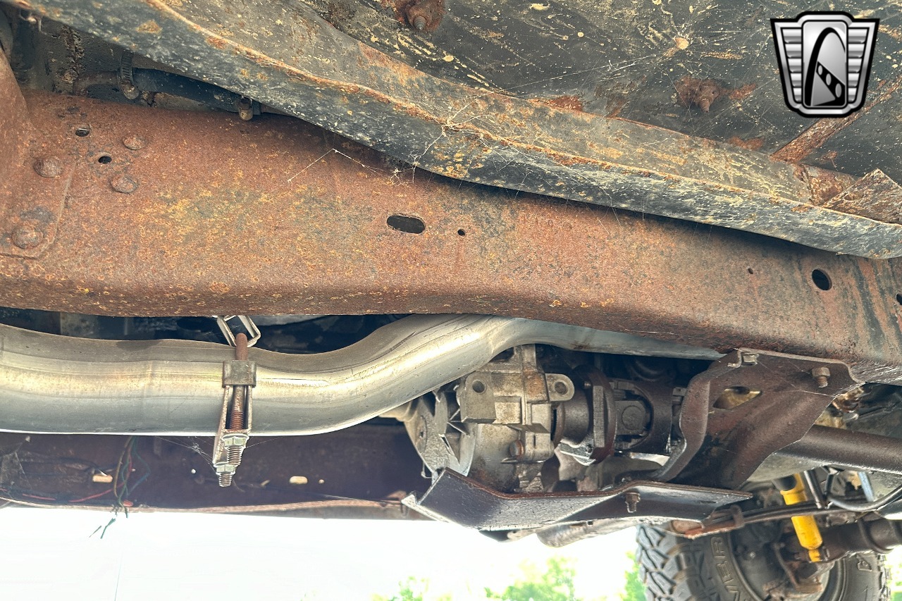 1984 Chevrolet K5 Military Blazer