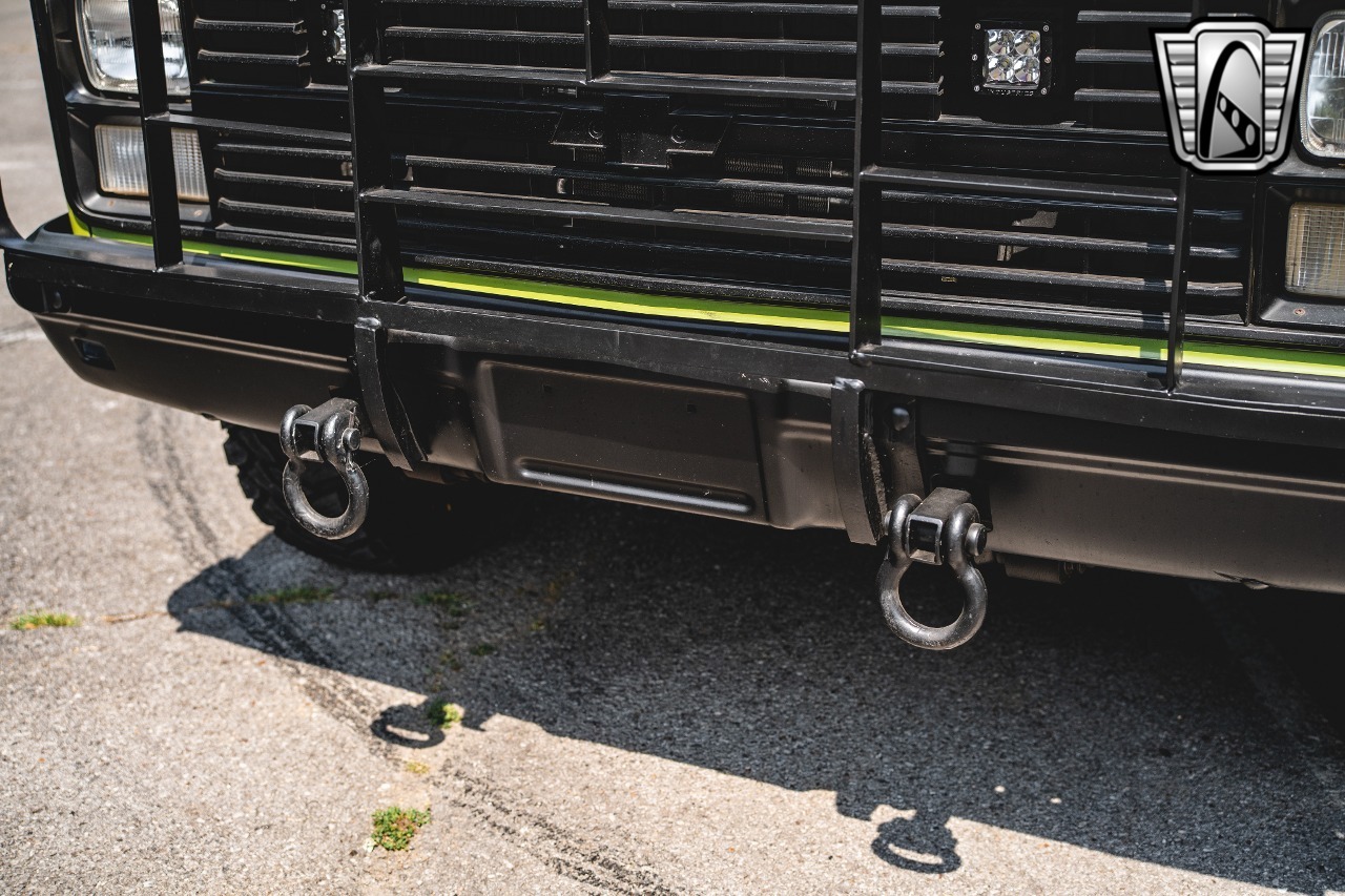 1984 Chevrolet K5 Military Blazer