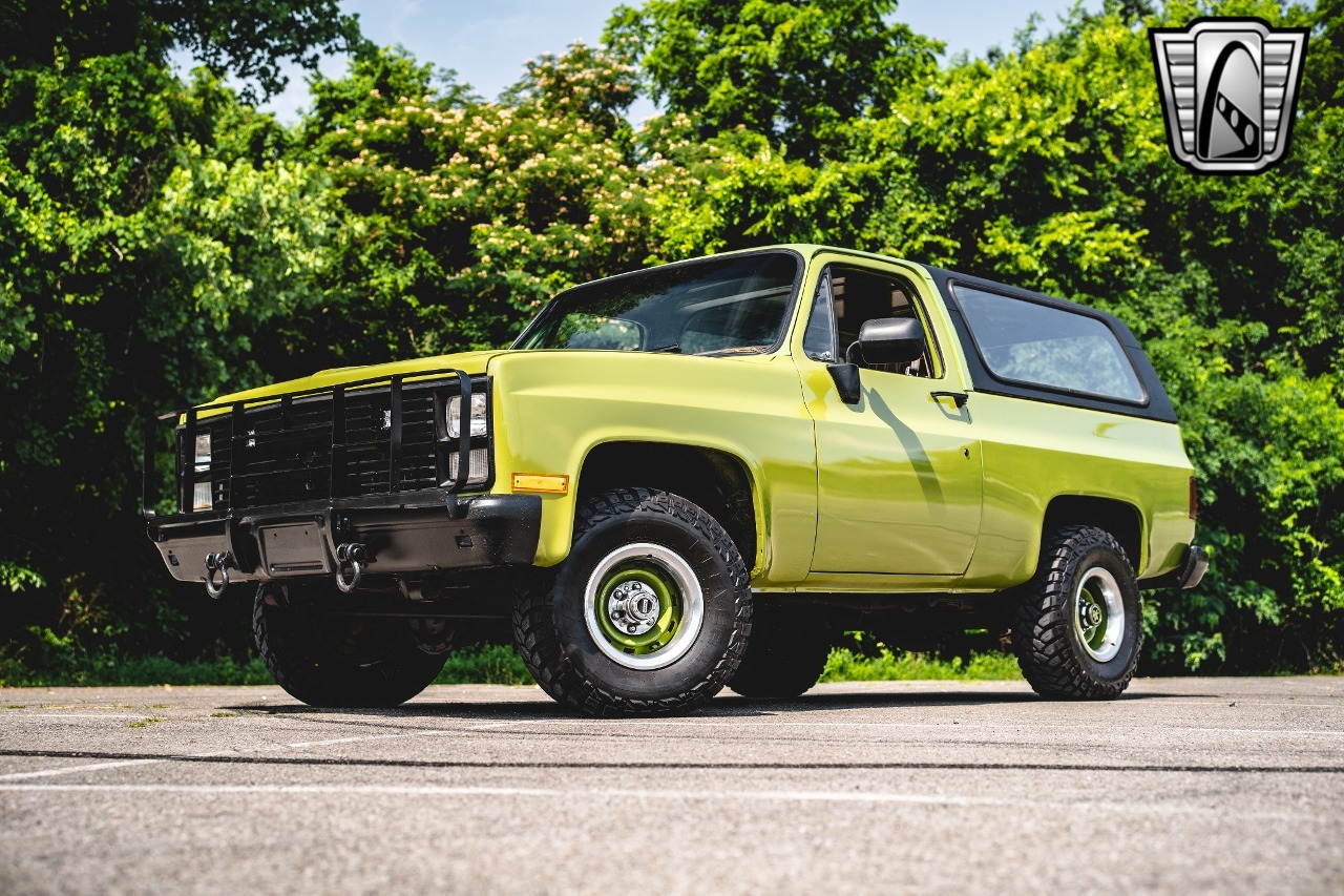 1984 Chevrolet K5 Military Blazer - 2