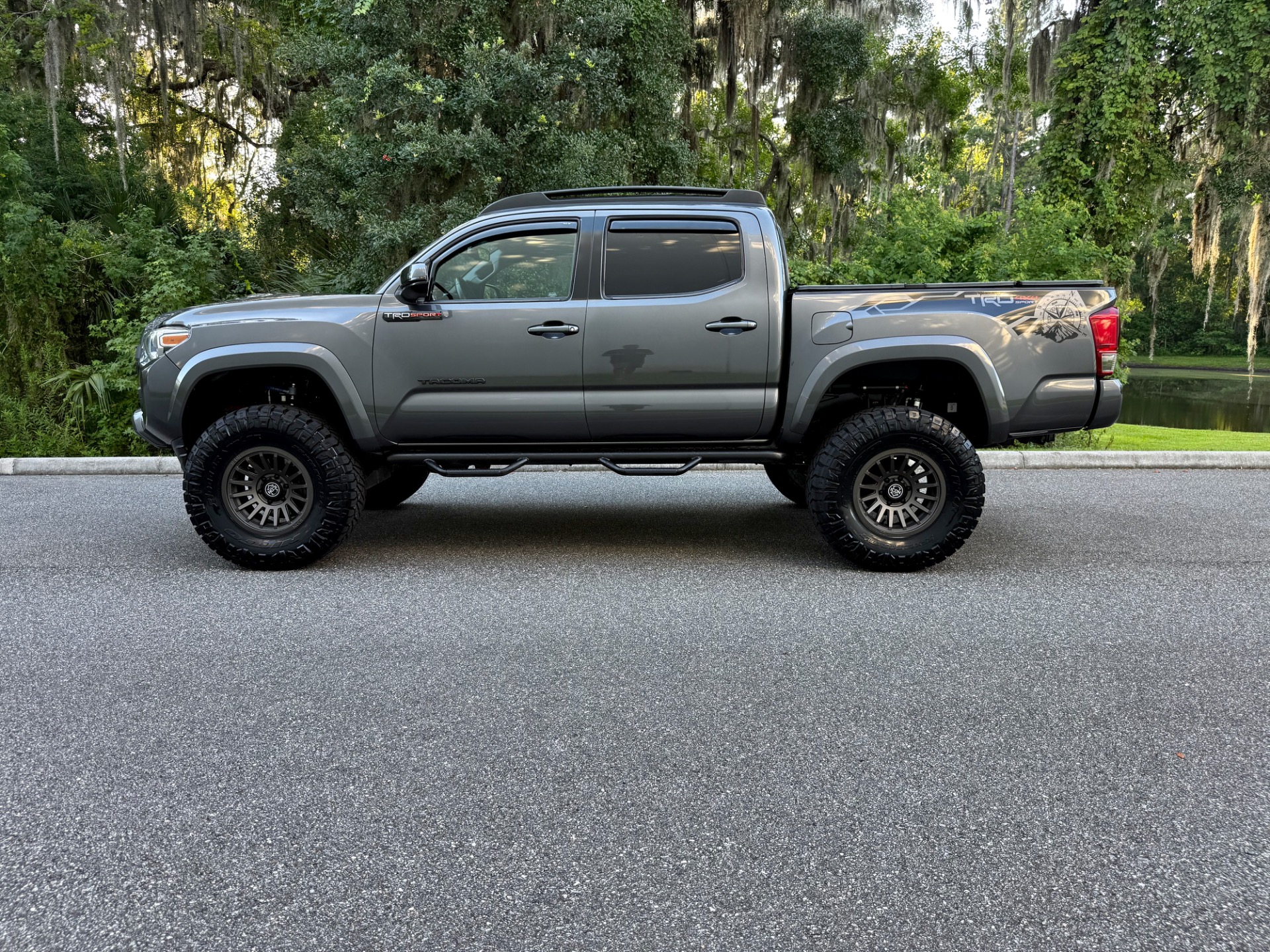 2016 Toyota Tacoma TRD Sport