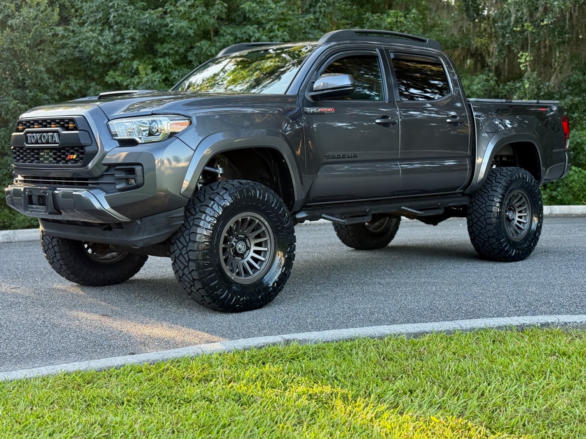 2016 Toyota Tacoma TRD Sport