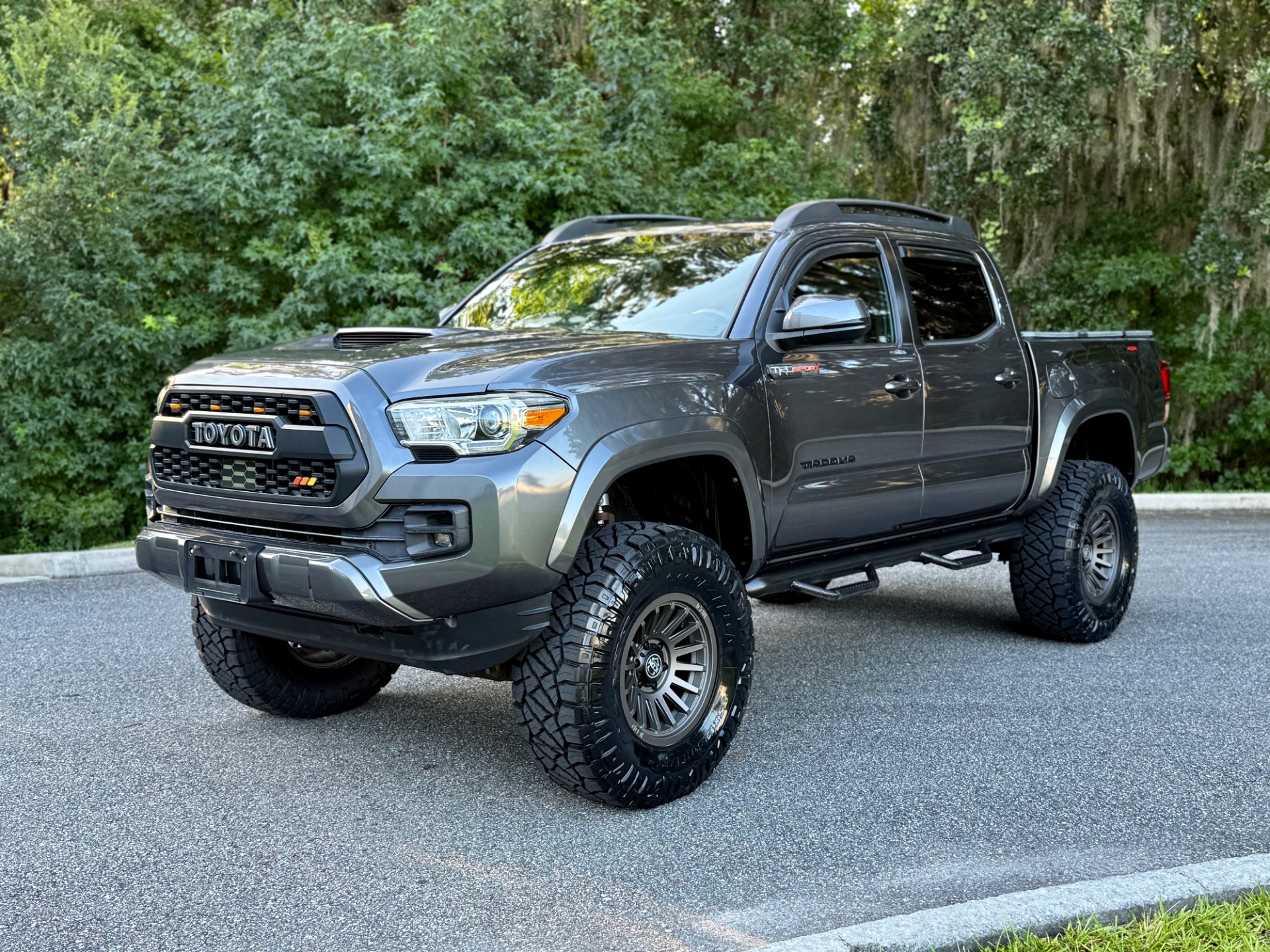2016 Toyota Tacoma TRD Sport - 2
