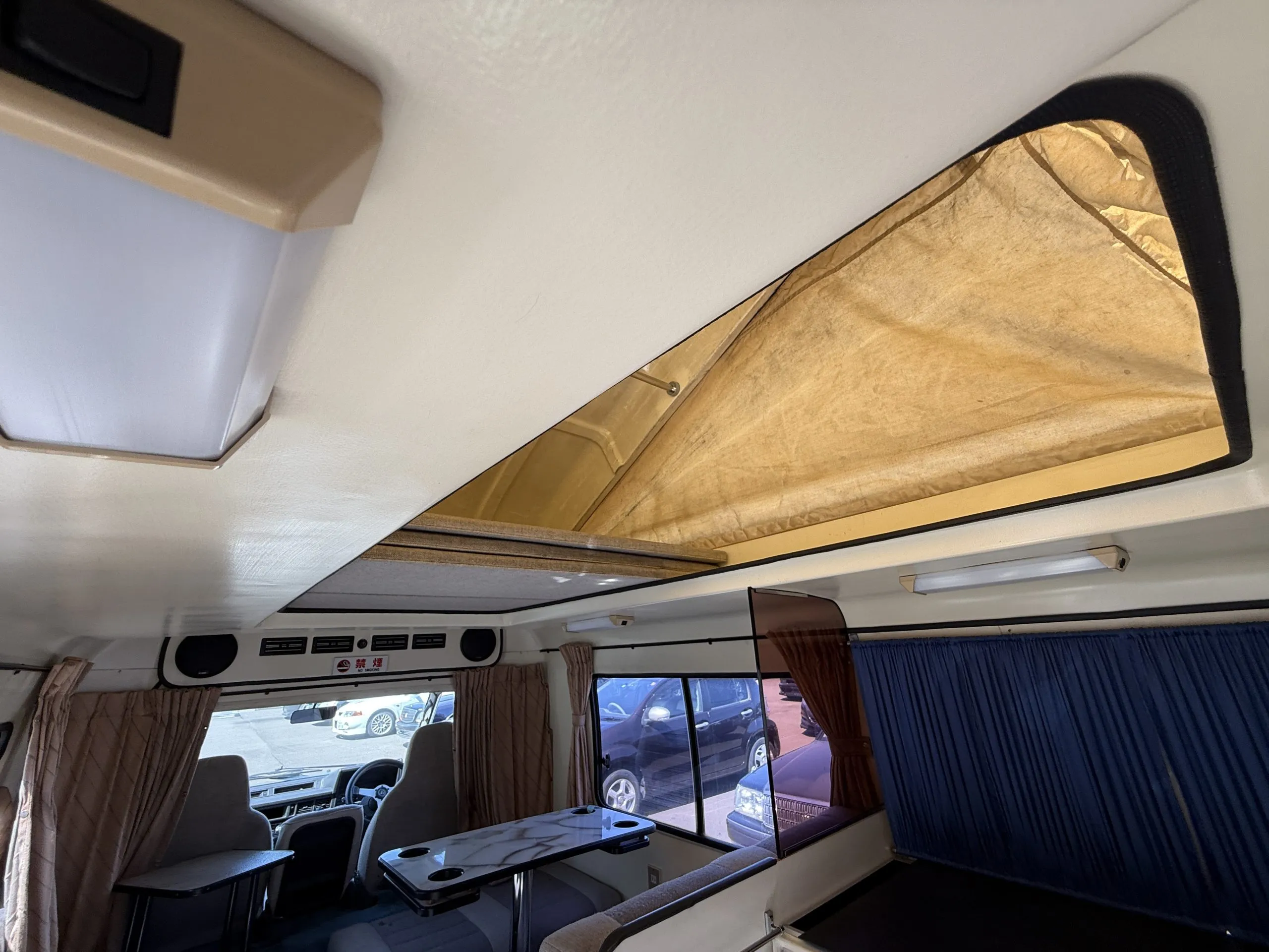 1998 Toyota TownAce European Camper - 4