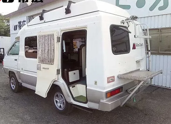 1996 Toyota TownAce Pop-Top Camper - 2