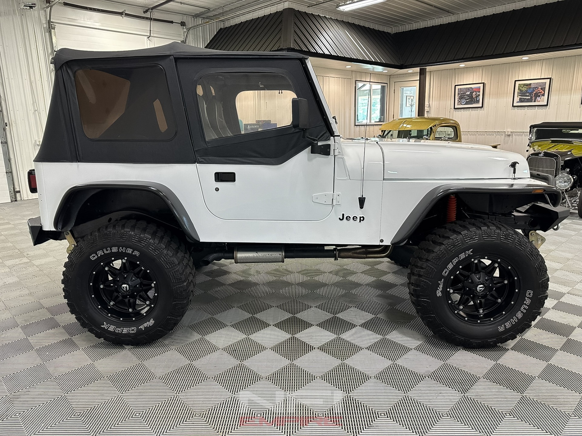 V8-Powered 1991 Jeep Wrangler S (YJ) - 5