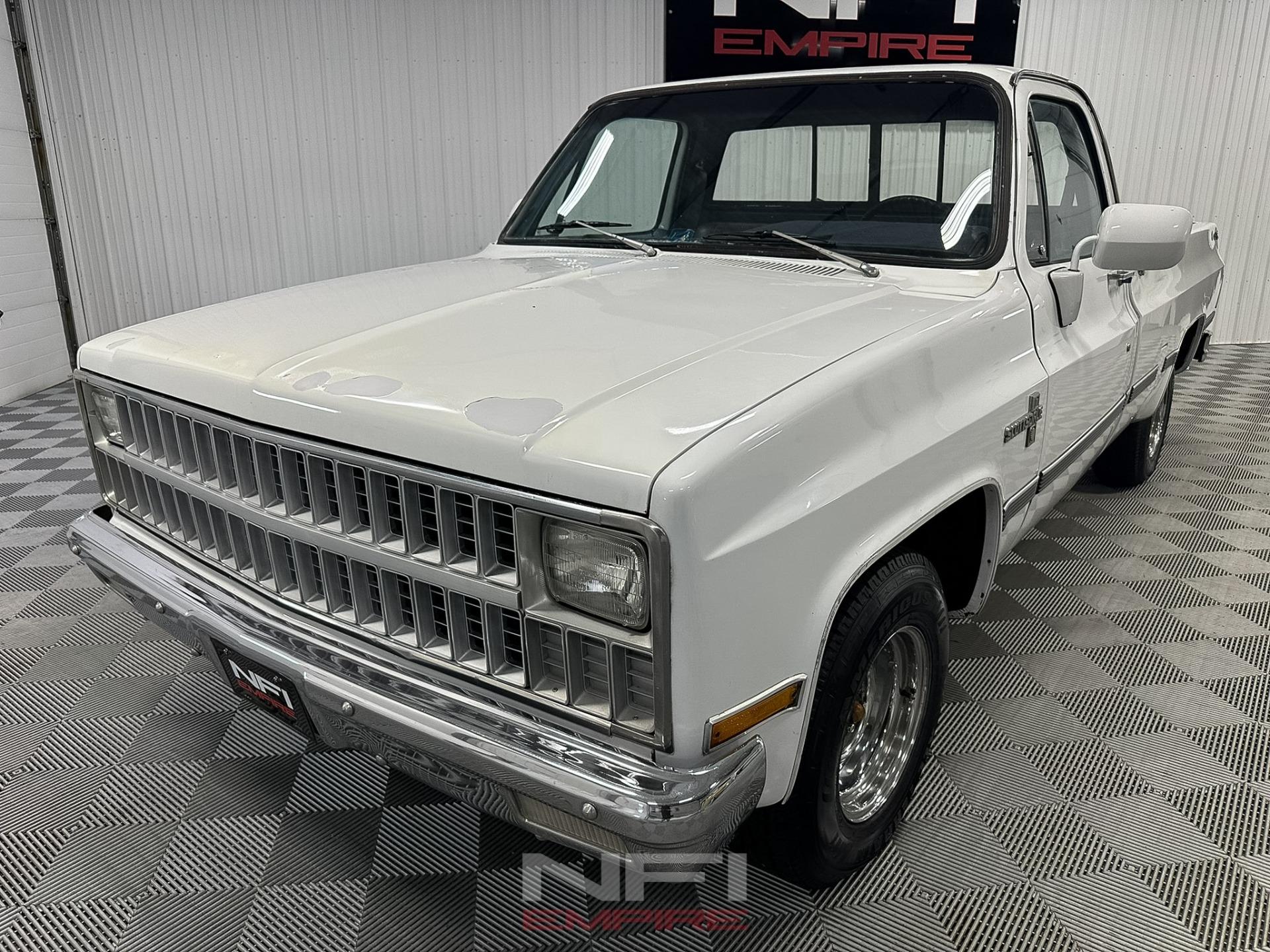 1981 Chevrolet C10 Scottsdale - 3