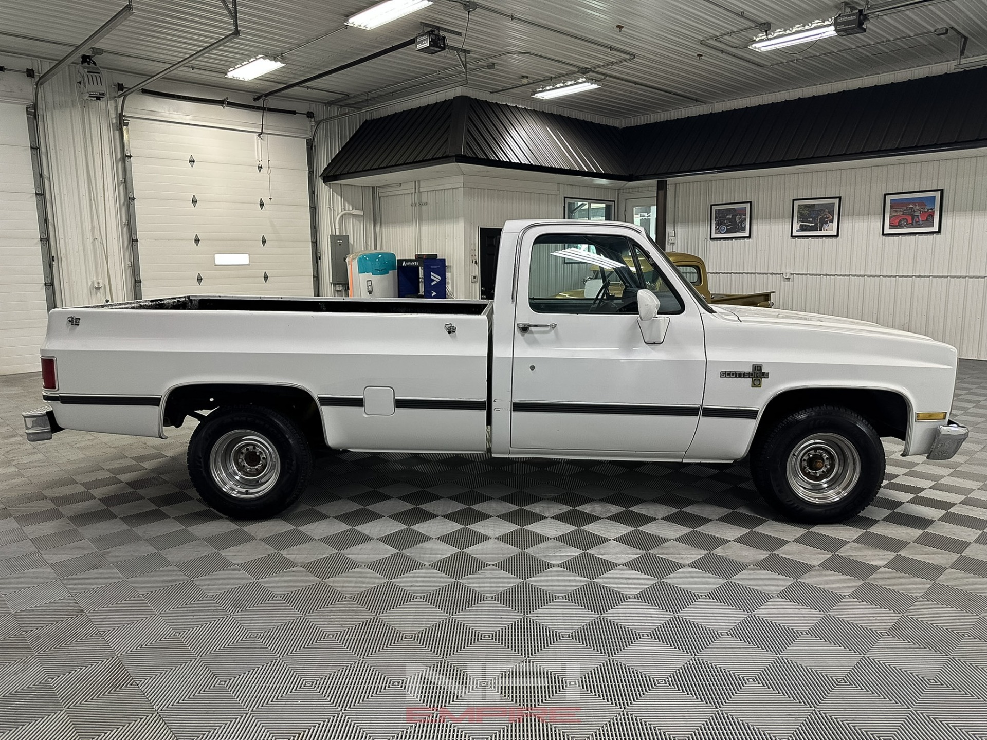 1981 Chevrolet C10 Scottsdale - 5