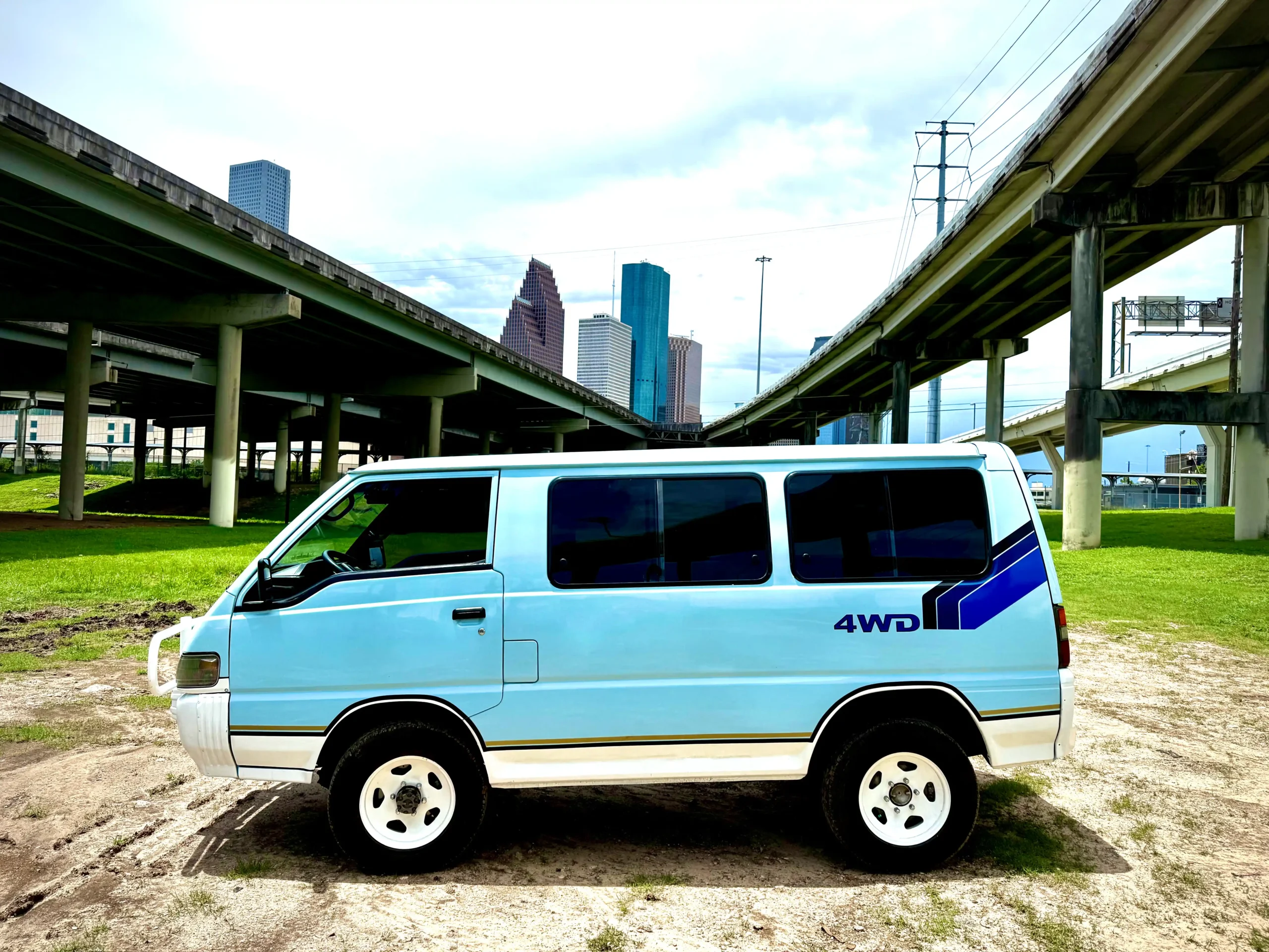 1992 Mitsubishi Delica L300