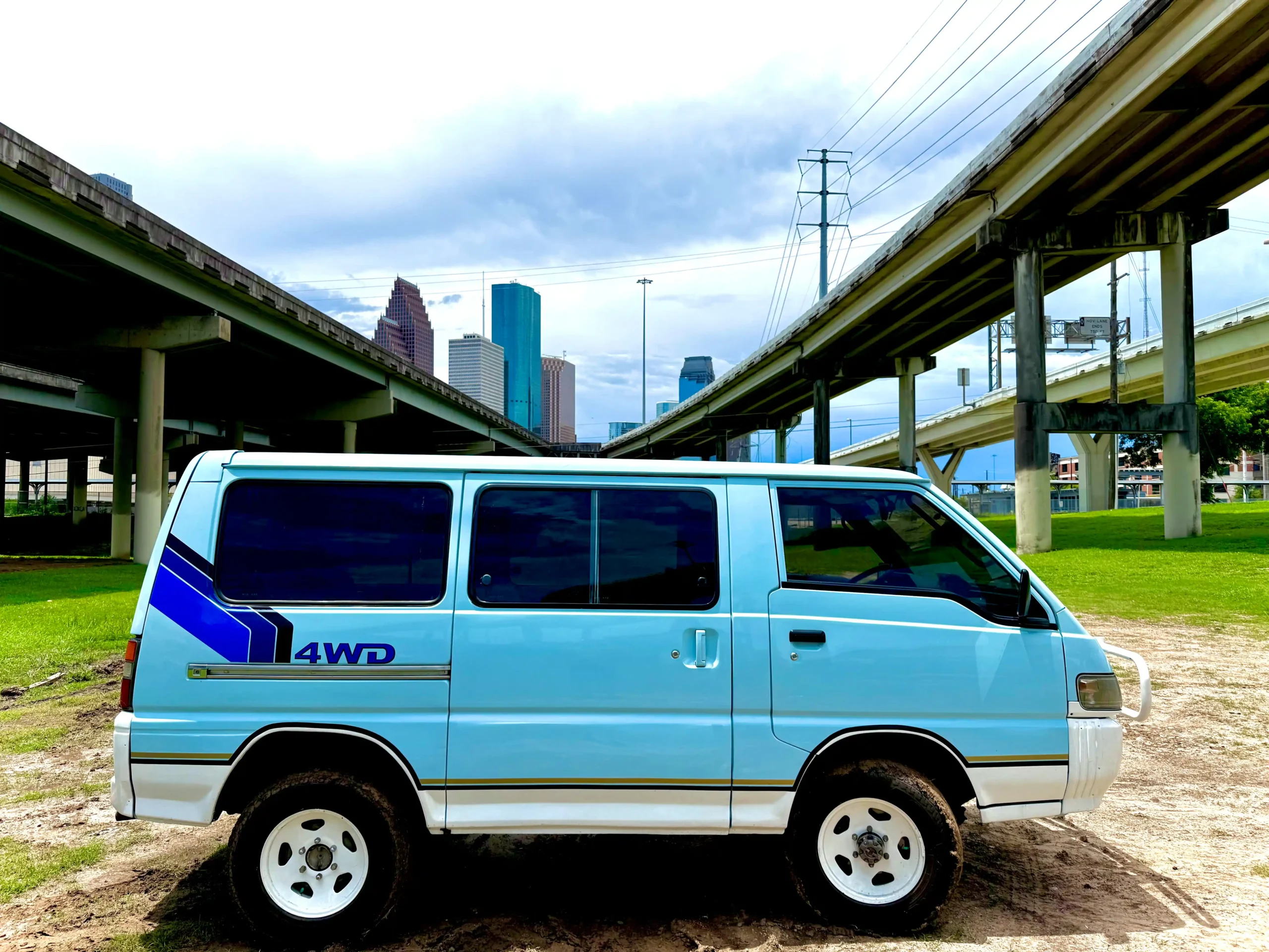 1992 Mitsubishi Delica L300 - 2
