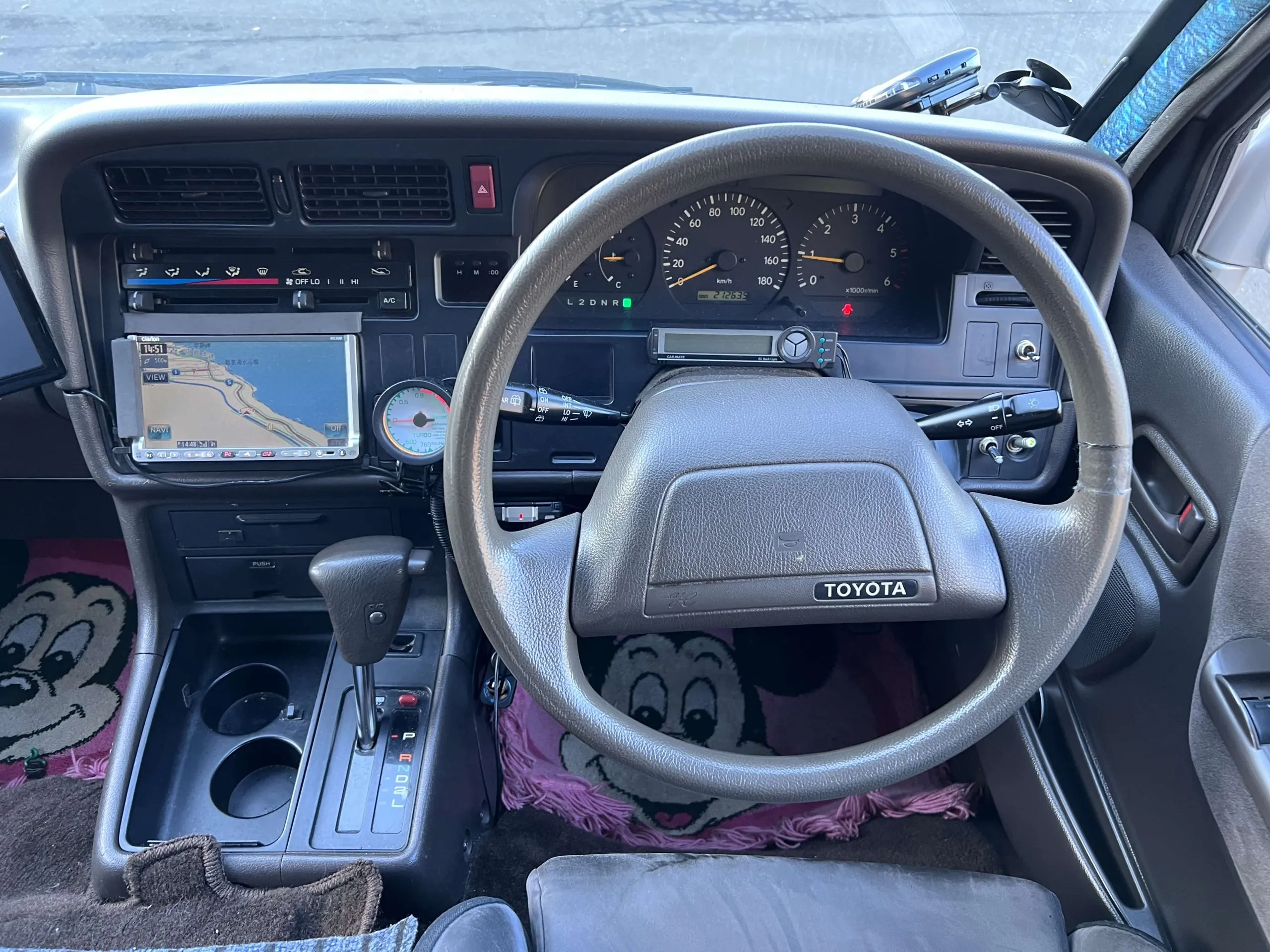 1998 Toyota HiAce LWB Custom Camper - 5