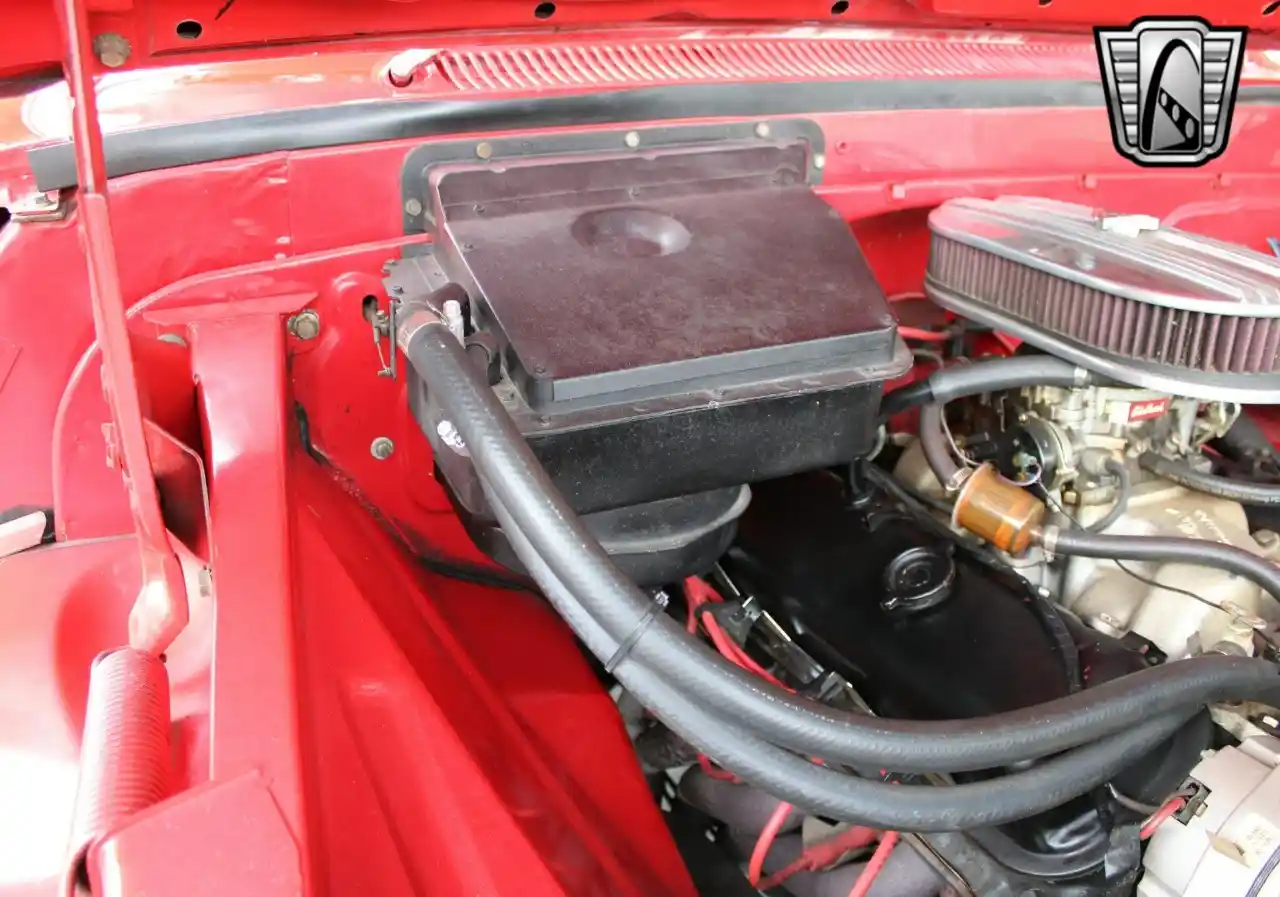 1965 Chevrolet Suburban - 2
