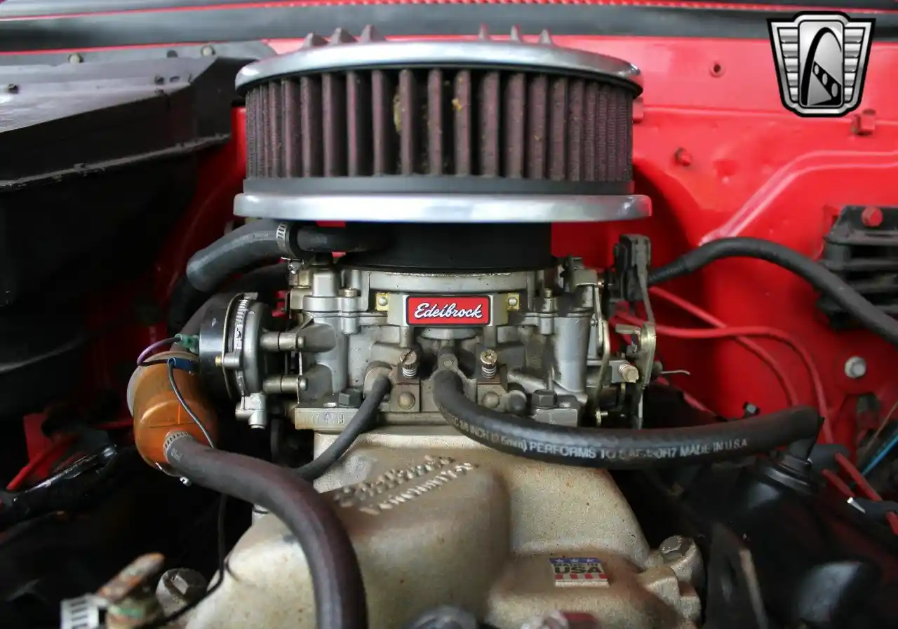 1965 Chevrolet Suburban - 4