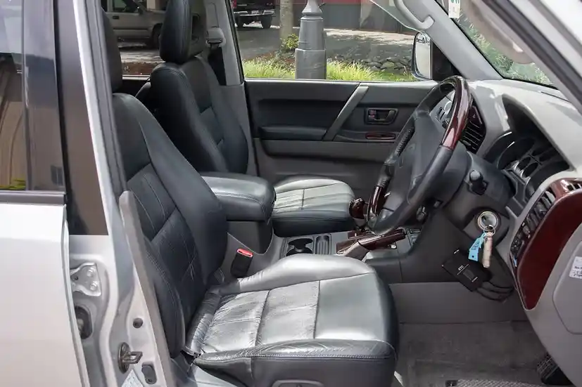 2000 Mitsubishi Pajero Super Exceed GDI