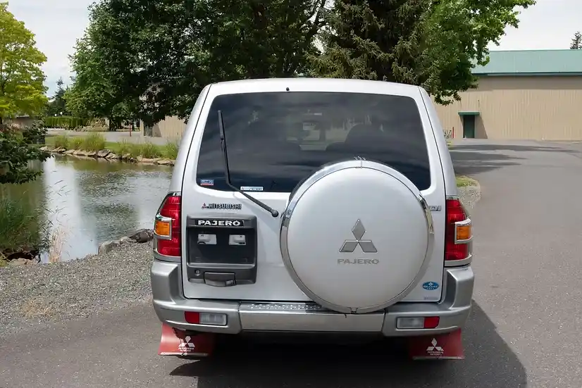 2000 Mitsubishi Pajero Super Exceed GDI